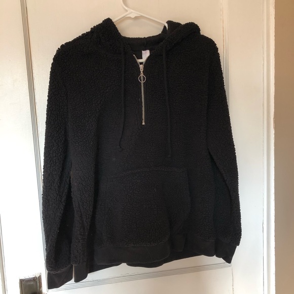 ❌SOLD❌ Comfy Fuzzy Sweatshirt - Picture 2 of 4